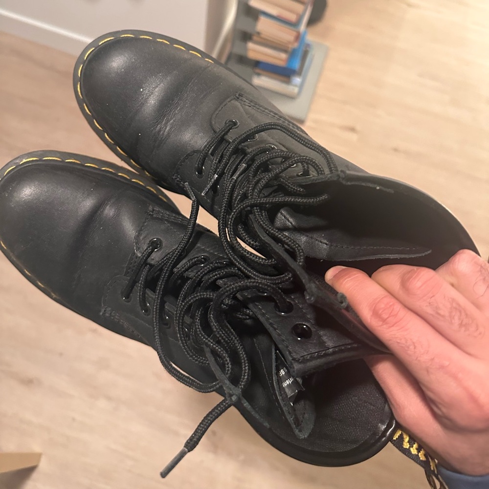 Dr. Martens 1460 Greasy Leather Boots in great condition